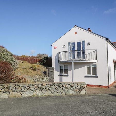 Bay View Villa Holyhead Exteriör bild